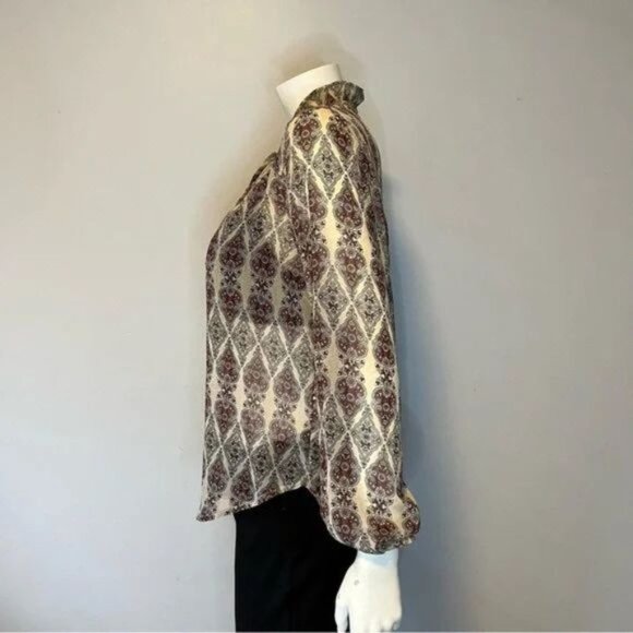 Hollister floral print sheer blouse with ruffles neckline and tie front small - Picture 3 of 6